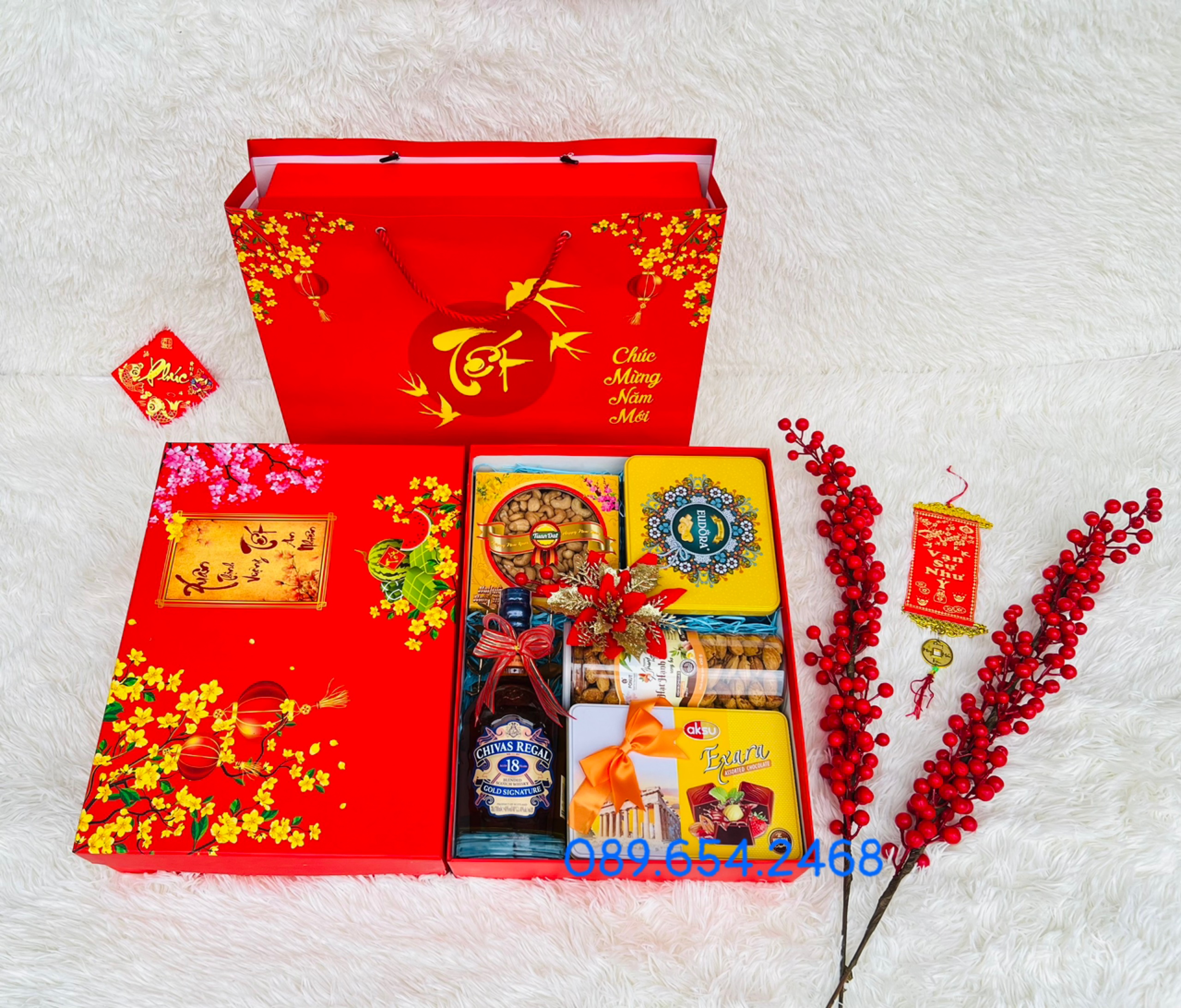 HỘP QUÀ TẾT 24